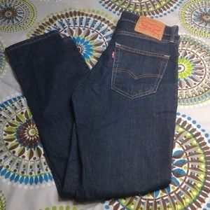 Levi's 511 mens slim fit dark wash jeans 33x32 Excellent condition.